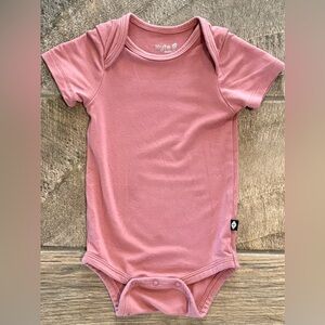 Kyte BABY Dusty Rose Bodysuit